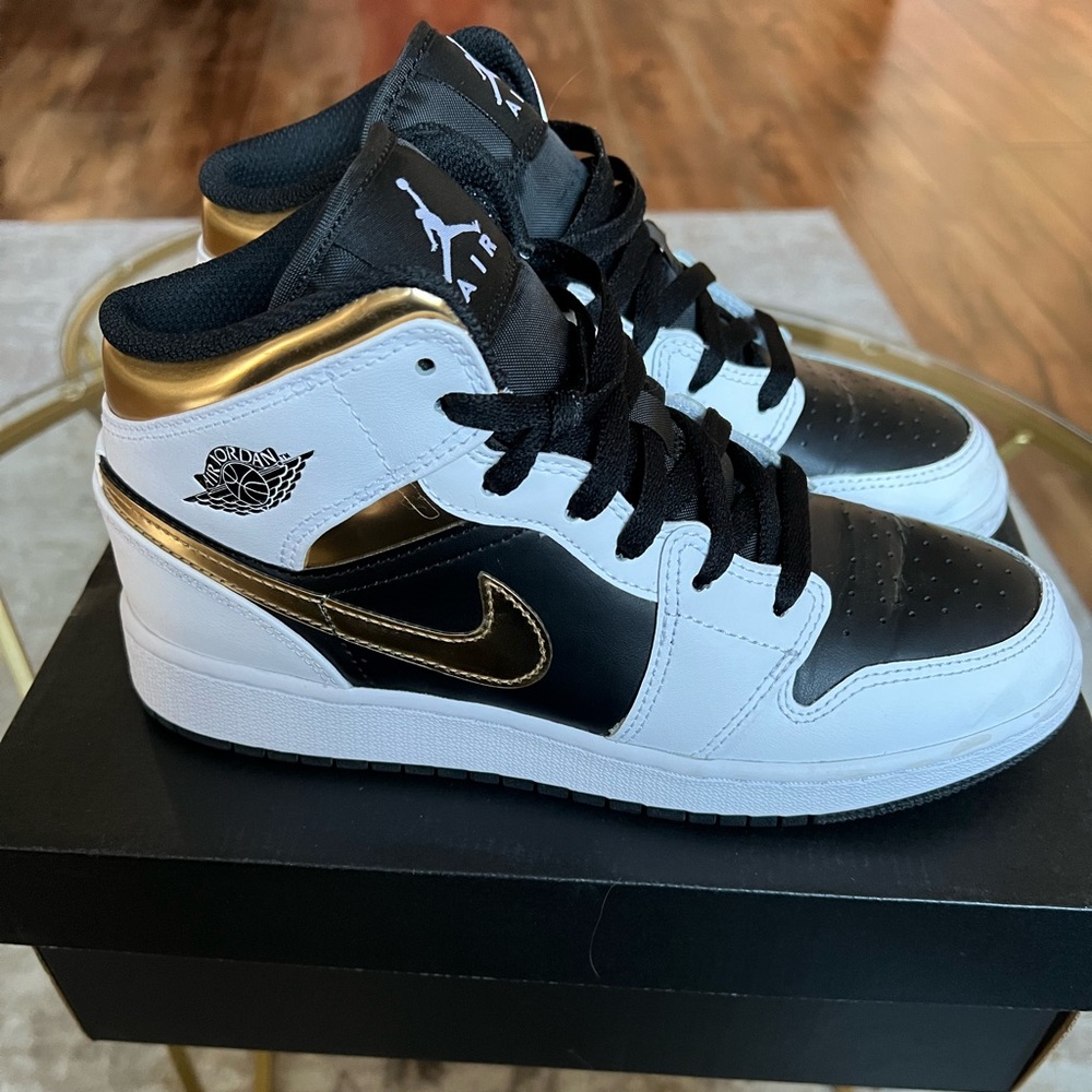 Air Jordan 1s
